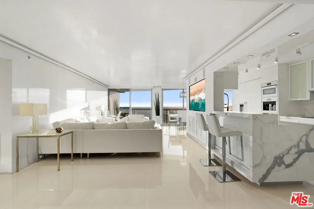 201 Ocean Avenue 409P, Santa Monica, California, United States. - Photo 20