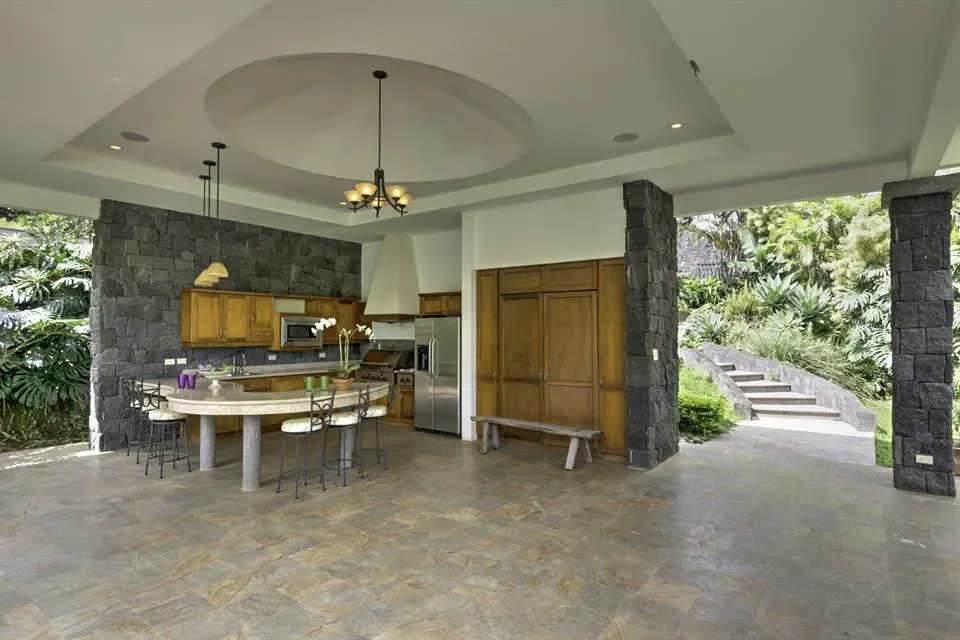 Gallery photo 3