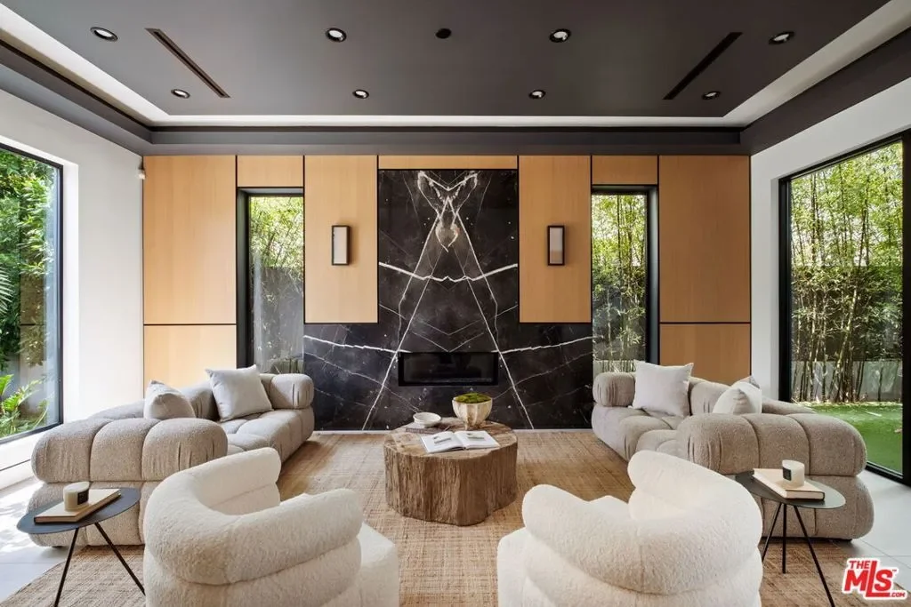 816 N Stanley Avenue, Los Angeles, California, United States. - Photo 10