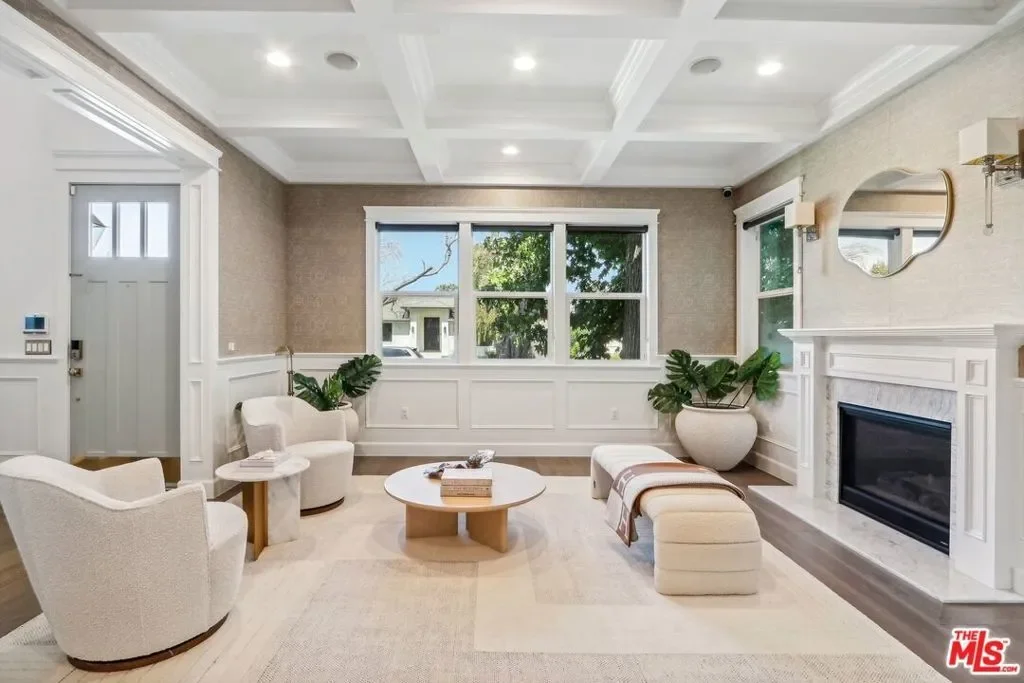 14000 Morrison Street, Los Angeles, California, United States. - Photo 32