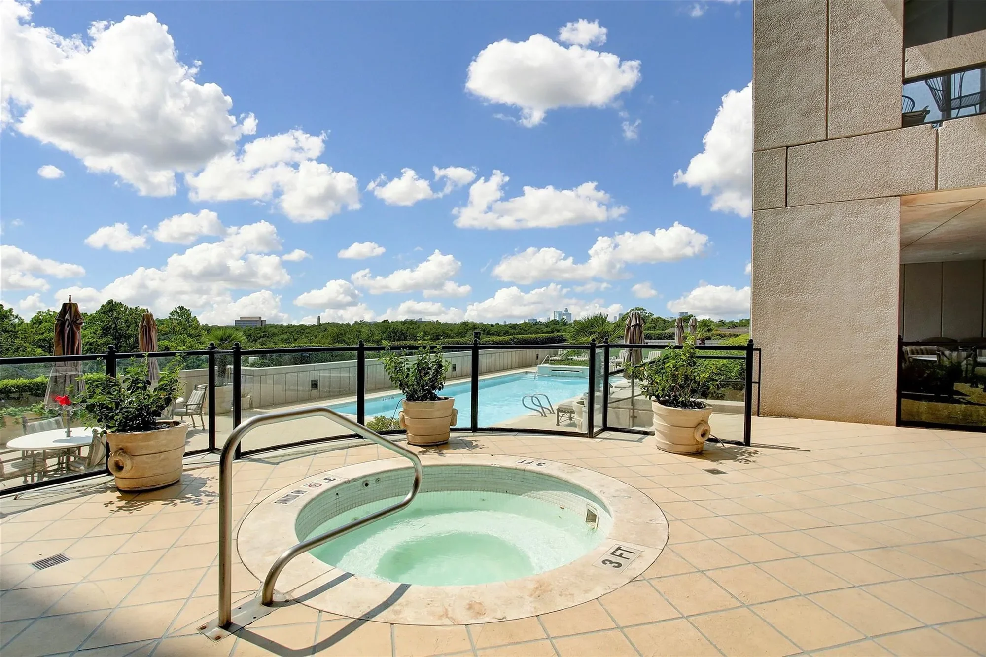 1111 Hermann Drive 7F, Houston, Texas, United States. - Photo 32
