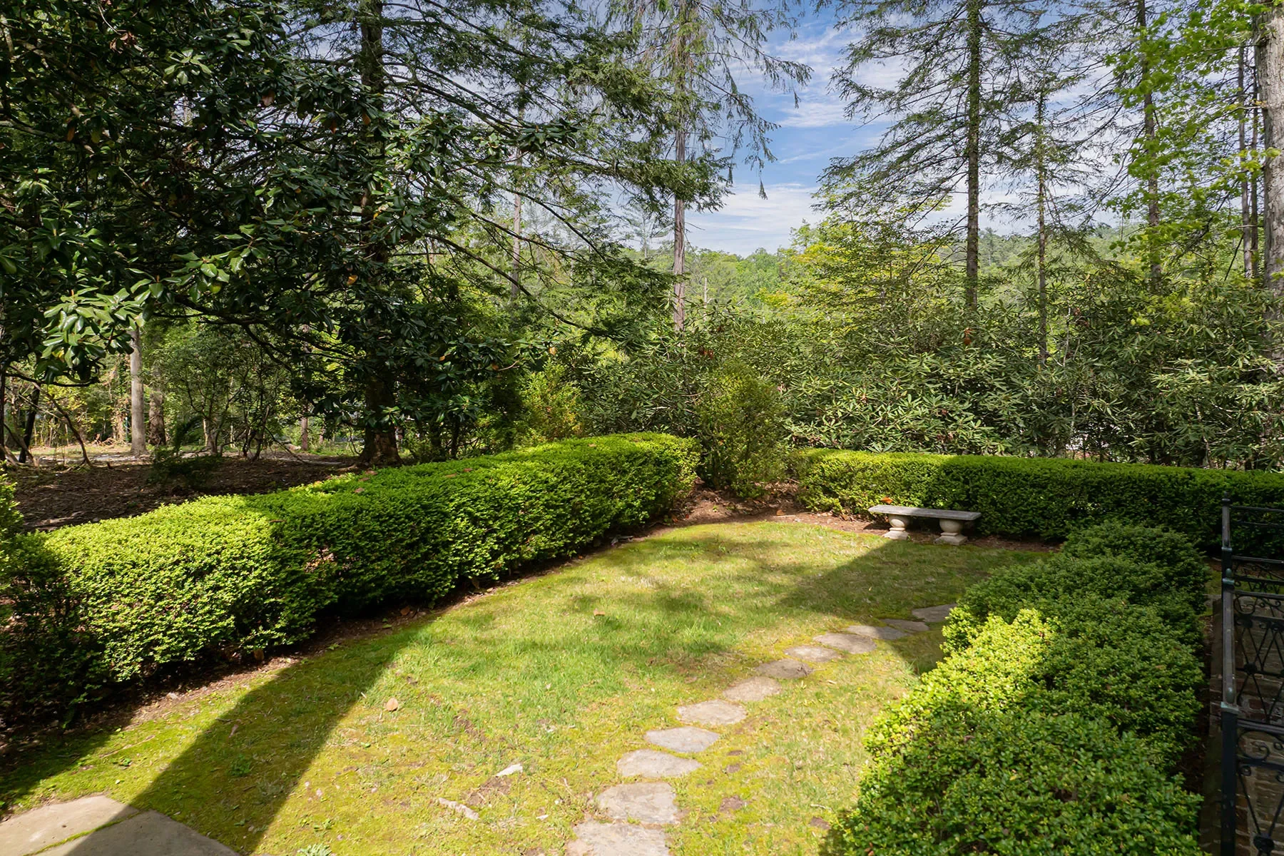 407 Vanderbilt Road, Asheville, NC 28803, Asheville, North Carolina, United States. - Photo 38