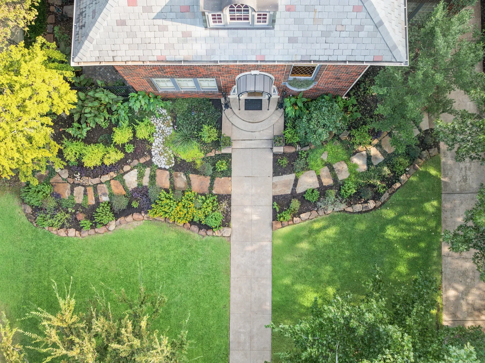 Exterior photo 10