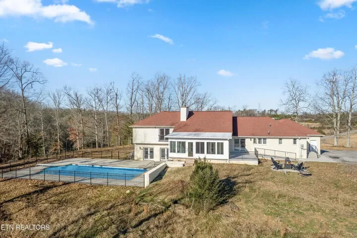 8002 Jackson Bend Rd, Lenoir City, TN, 37772, USA, Lenoir City, Tennessee, United States. - Photo 3