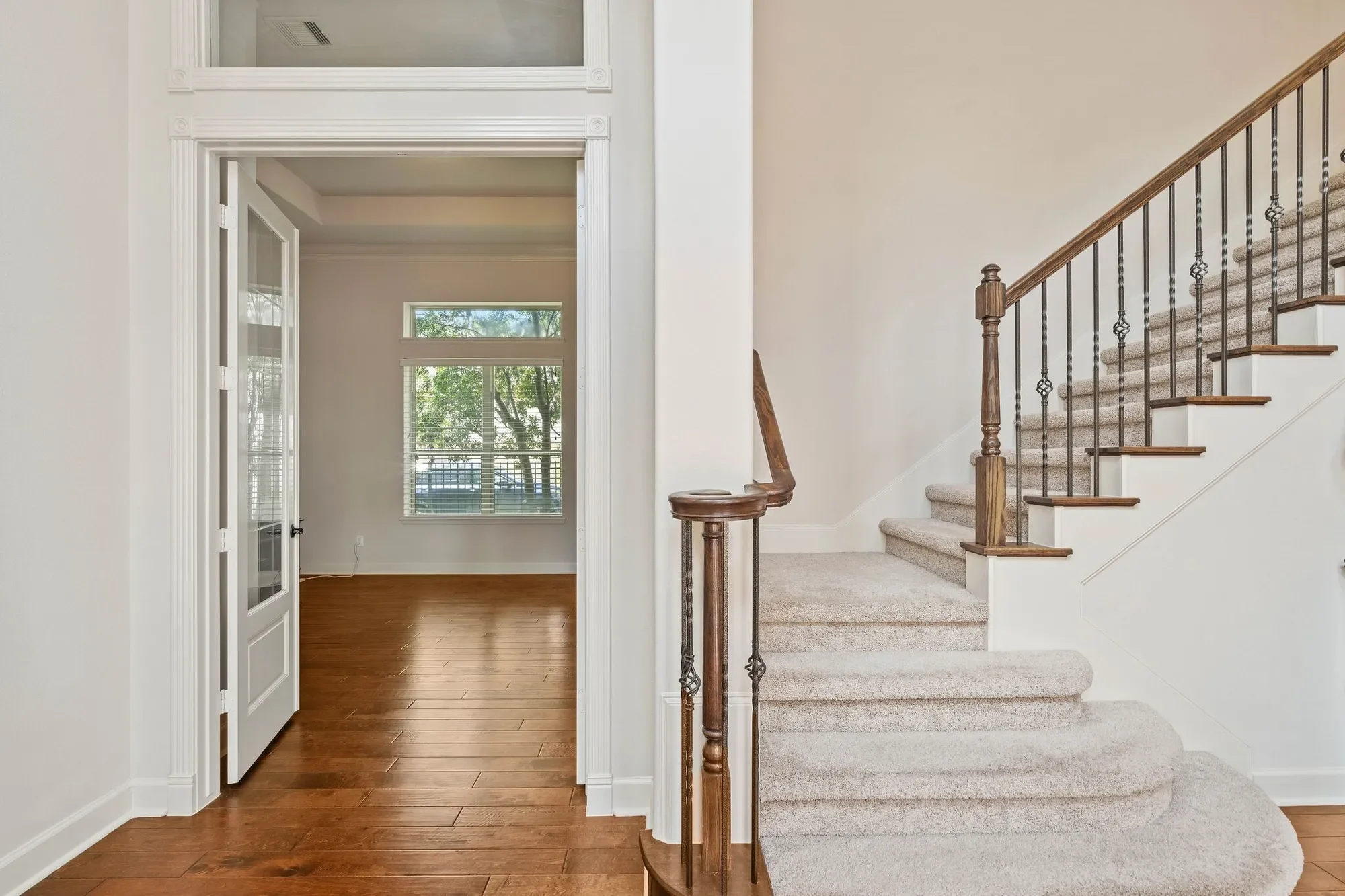 35 N Beech Springs Drive, The Woodlands, TX 77389, The Woodlands, Texas, United States. - Photo 9