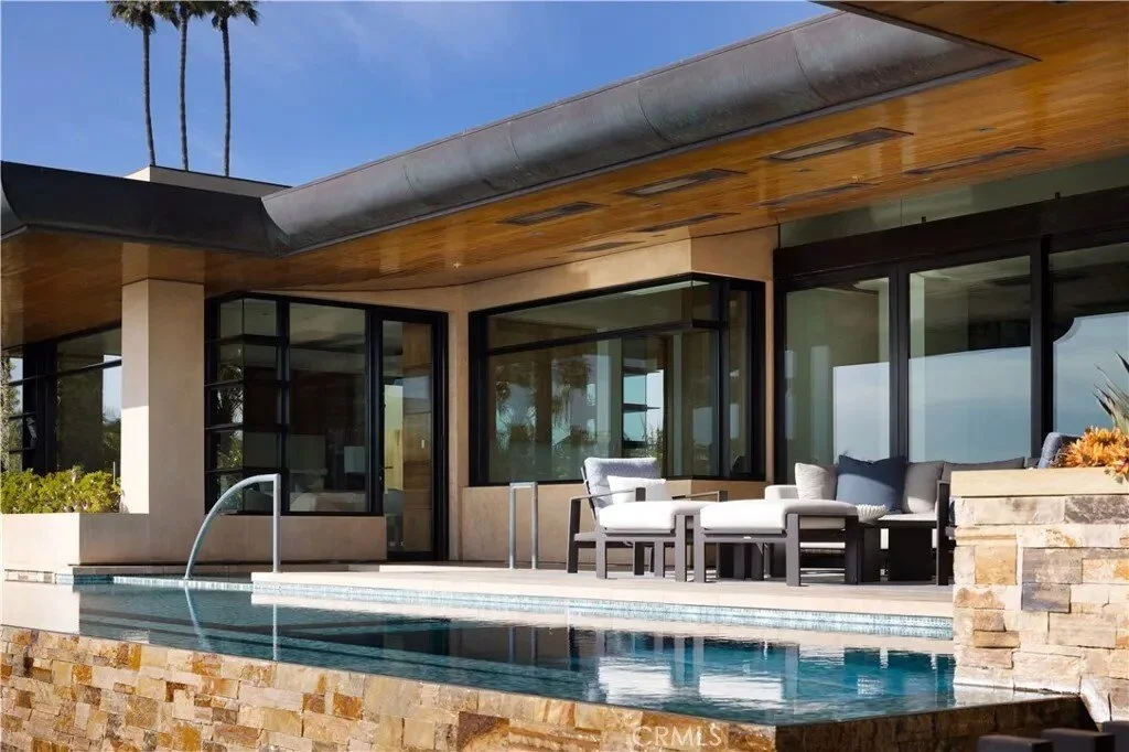 2526 Riviera Drive, Laguna Beach, California, United States. - Photo 33