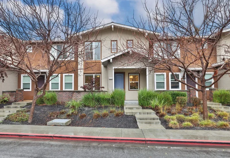 2574 Alvin St, Mountain View, California, United States. - Photo 2