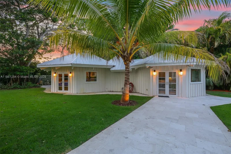 13580 SW 67th Ave, Coral Gables, Florida, United States. - Photo 34
