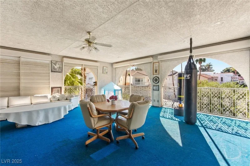 2834 Queens Courtyard Drive, Las Vegas, Nevada, United States. - Photo 50