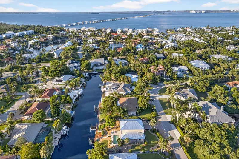 748 Windlass Way, Sanibel, FL 33957, Sanibel, Florida, United States. - Photo 54