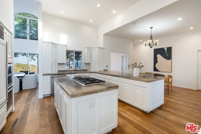 21965 Saddle Peak Rd, Topanga, CA 90290, Topanga, California, United States. - Photo 16