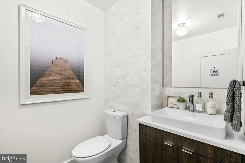 1606 CHESTNUT ST STREET #4, PHILADELPHIA, PA 19103, Philadelphia, Pennsylvania, United States. - Photo 4