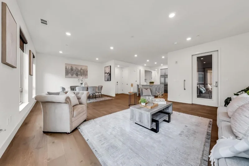 Condominium in Foster City