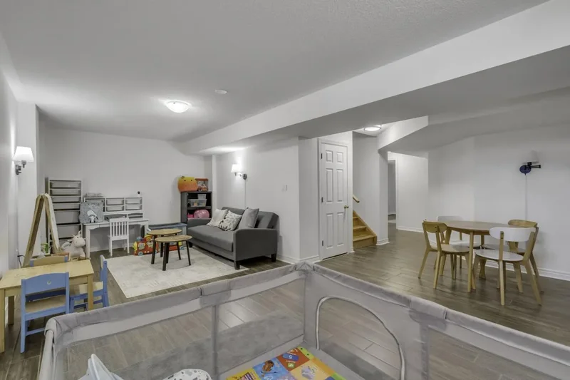 131 Greenwood Road, Whitchurch-Stouffville, Ontario, Canada. - Photo 15