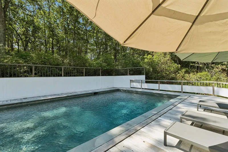 Ridge Road, East Hampton, New York, United States. - Photo 21