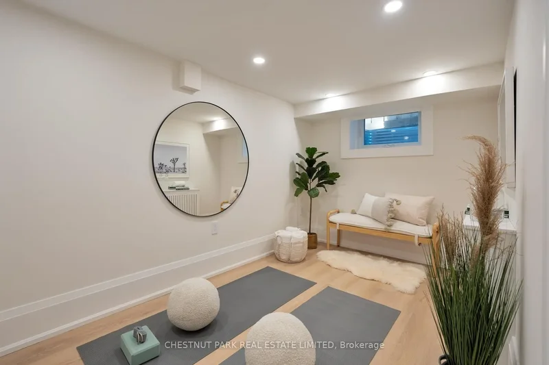 35 Weybourne Crescent, Toronto, Ontario, Canada. - Photo 46