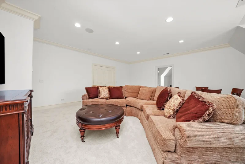 96 South Wynstone Drive , North Barrington, IL 60010, Barrington Hills, Illinois, United States. - Photo 68