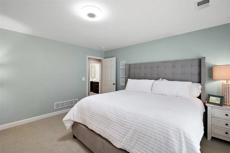 692 Bennington Drive, Bloomfield Hills, MI, 48304, USA, Bloomfield Hills, Michigan, United States. - Photo 38