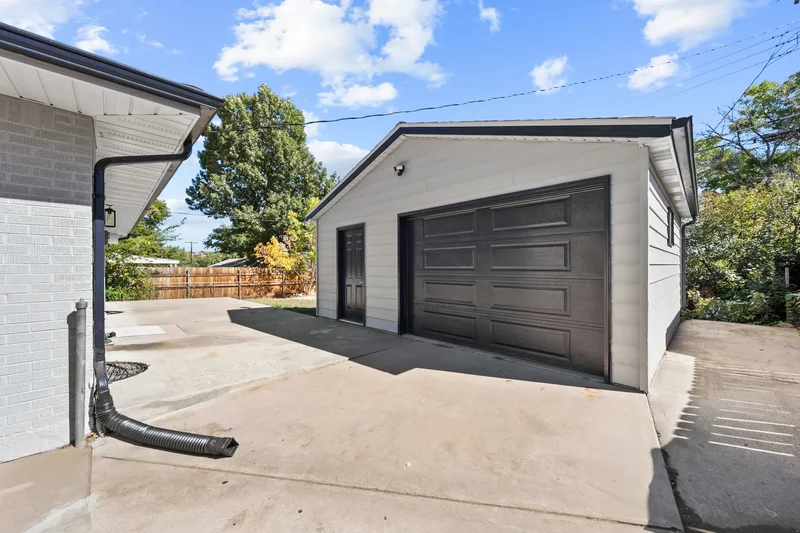 3760 S Grove Street , Englewood, CO 80110, Englewood, Colorado, United States. - Photo 2