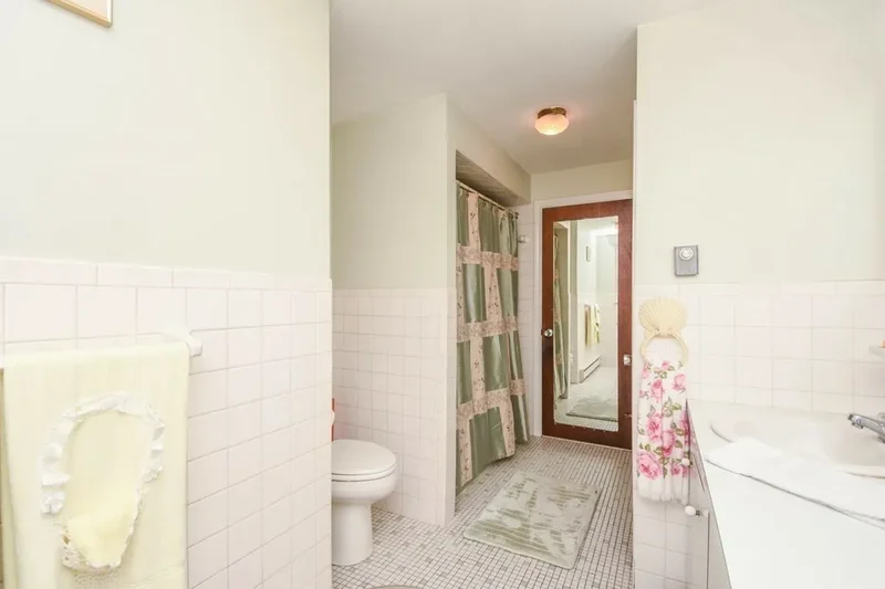 3 Christopher Dr, Nahant, MA 01908, Nahant, Massachusetts, United States. - Photo 36