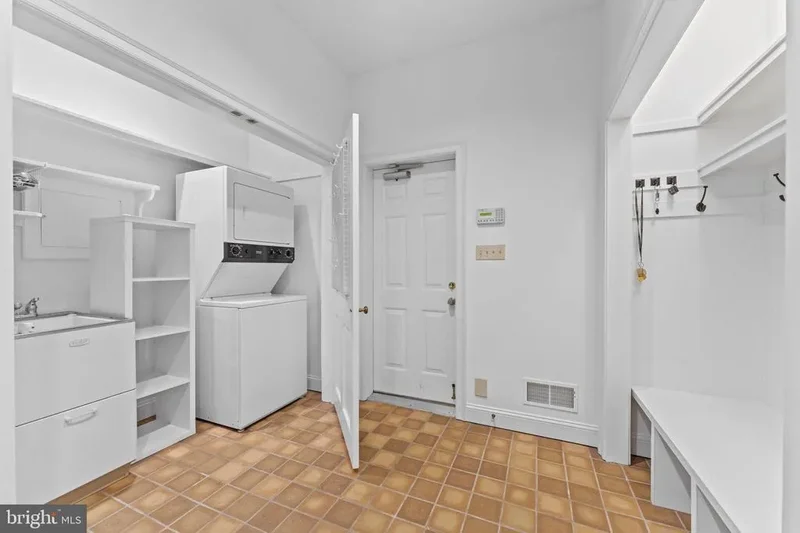 841 MT MORO RD ROAD, VILLANOVA, PA 19085, Villanova, Pennsylvania, United States. - Photo 5