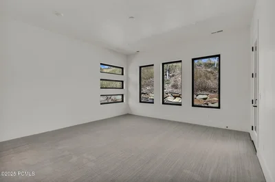 Thumbnail 34