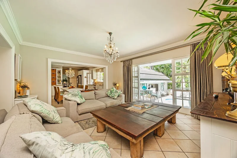 2 Mimosa Street, Cape Town, Western Cape, South Africa. - Photo 13