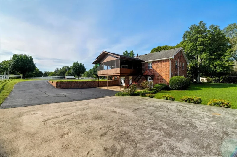 504 N Niota Street, Englewood, TN 37329, Englewood, Tennessee, United States. - Photo 17