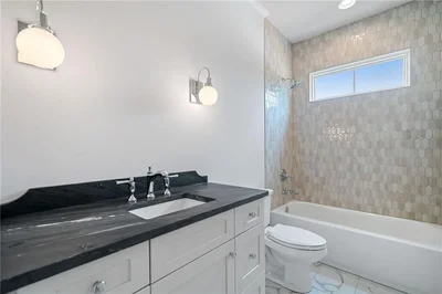 Thumbnail 37