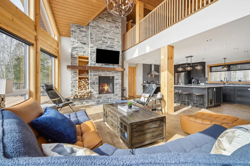 121 Ch. du Pavillon-Kanata, Amherst, Quebec, Canada. - Photo 11