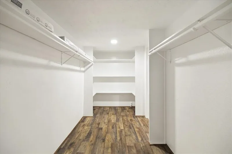 1309 Centennial Drive, Houston, Texas, United States. - Photo 23
