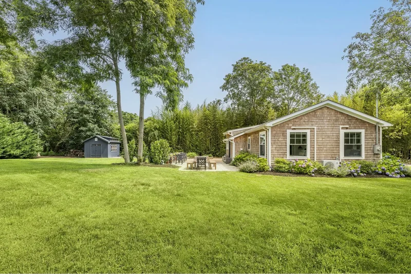 373 Upper Seven Ponds Rd, Water Mill, New York, United States. - Photo 12