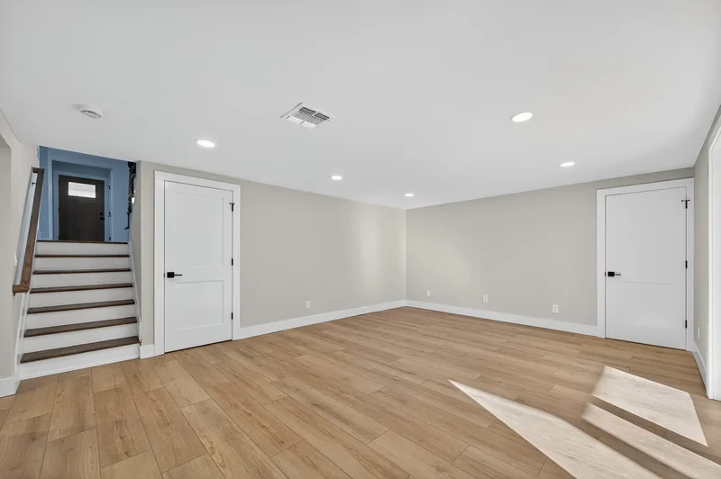 28 Maytime Drive , Jericho, NY 11753, Jericho, New York, United States. - Photo 8