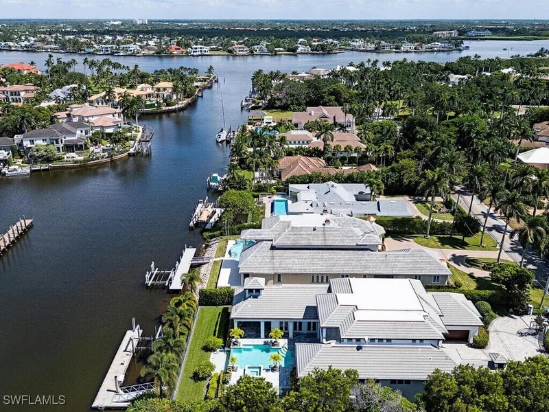 605 Galleon Drive, Naples, Florida, United States. - Photo 10