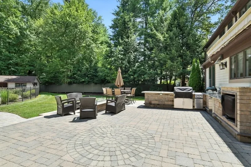 111 Ashford Road, Longmeadow, MA, 01106, USA, Longmeadow, Massachusetts, United States. - Photo 19