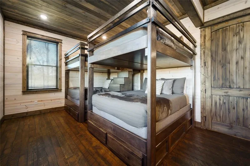 579 Moonshiner Springs Trail, Broken Bow, OK 74728, Broken Bow, Oklahoma, United States. - Photo 31