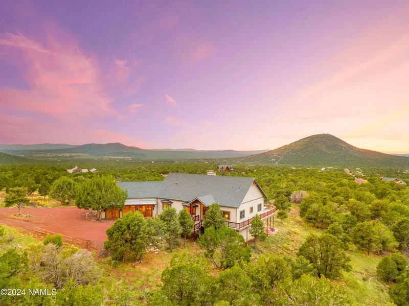 2667 Overlook, Williams, Arizona, United States. - Photo 32