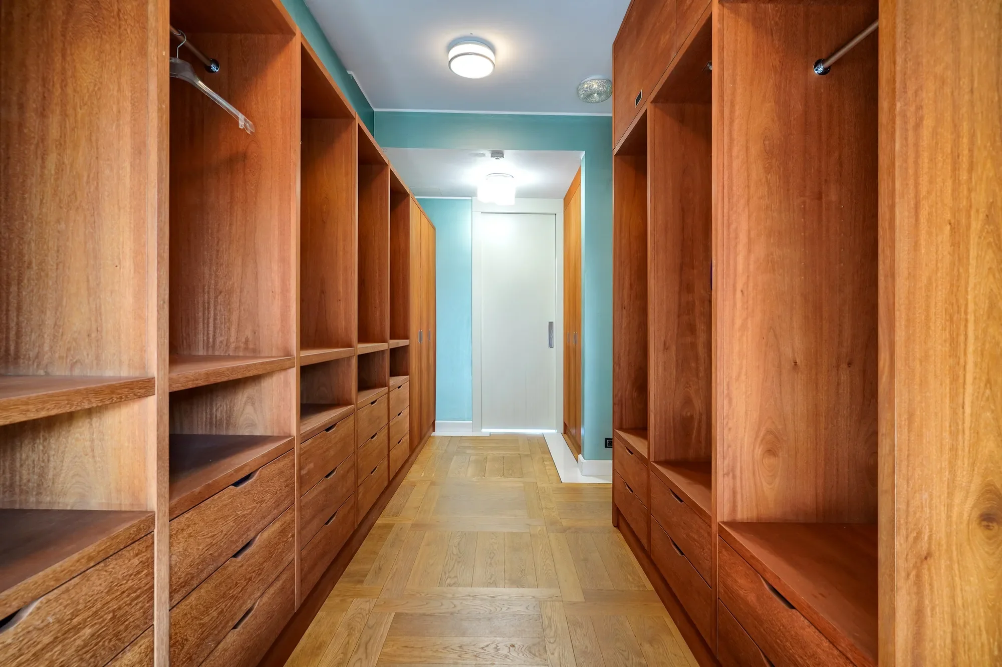 Gallery photo 3