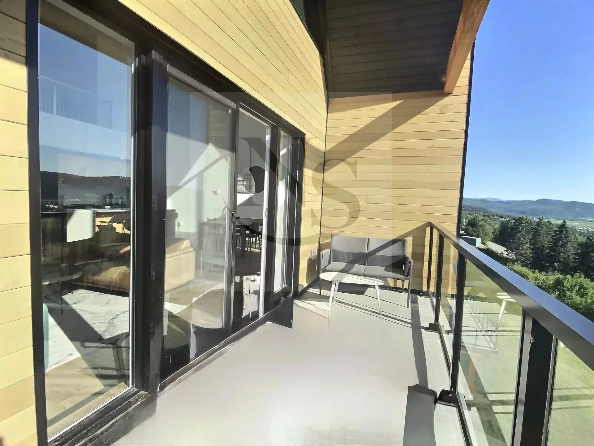 Gallery photo 6