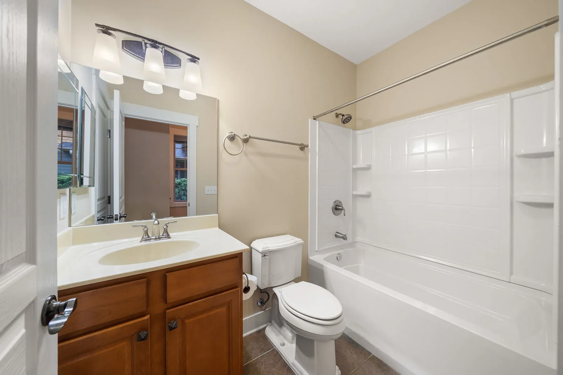 22 Craftsman View Drive, Asheville, NC 28804, Asheville, North Carolina, United States. - Photo 27