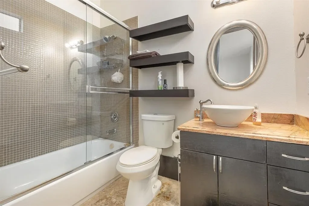 1031 Mallard Pointe Drive, Grand Prairie, Texas, United States. - Photo 28