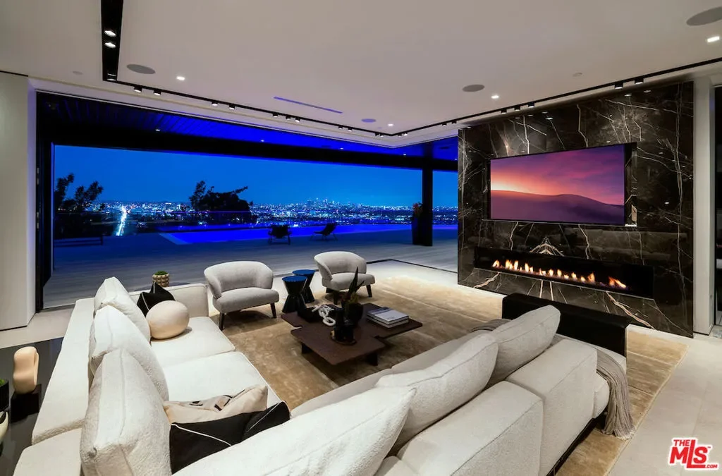 8116 Laurel View Drive, Los Angeles, California, United States. - Photo 44