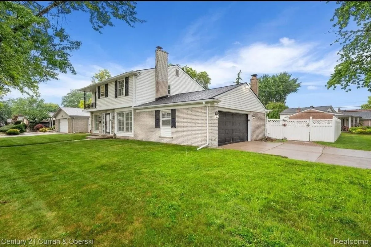 26004 Shirley Lane, Dearborn Heights, MI 48127, Dearborn, Michigan, United States. - Photo 38