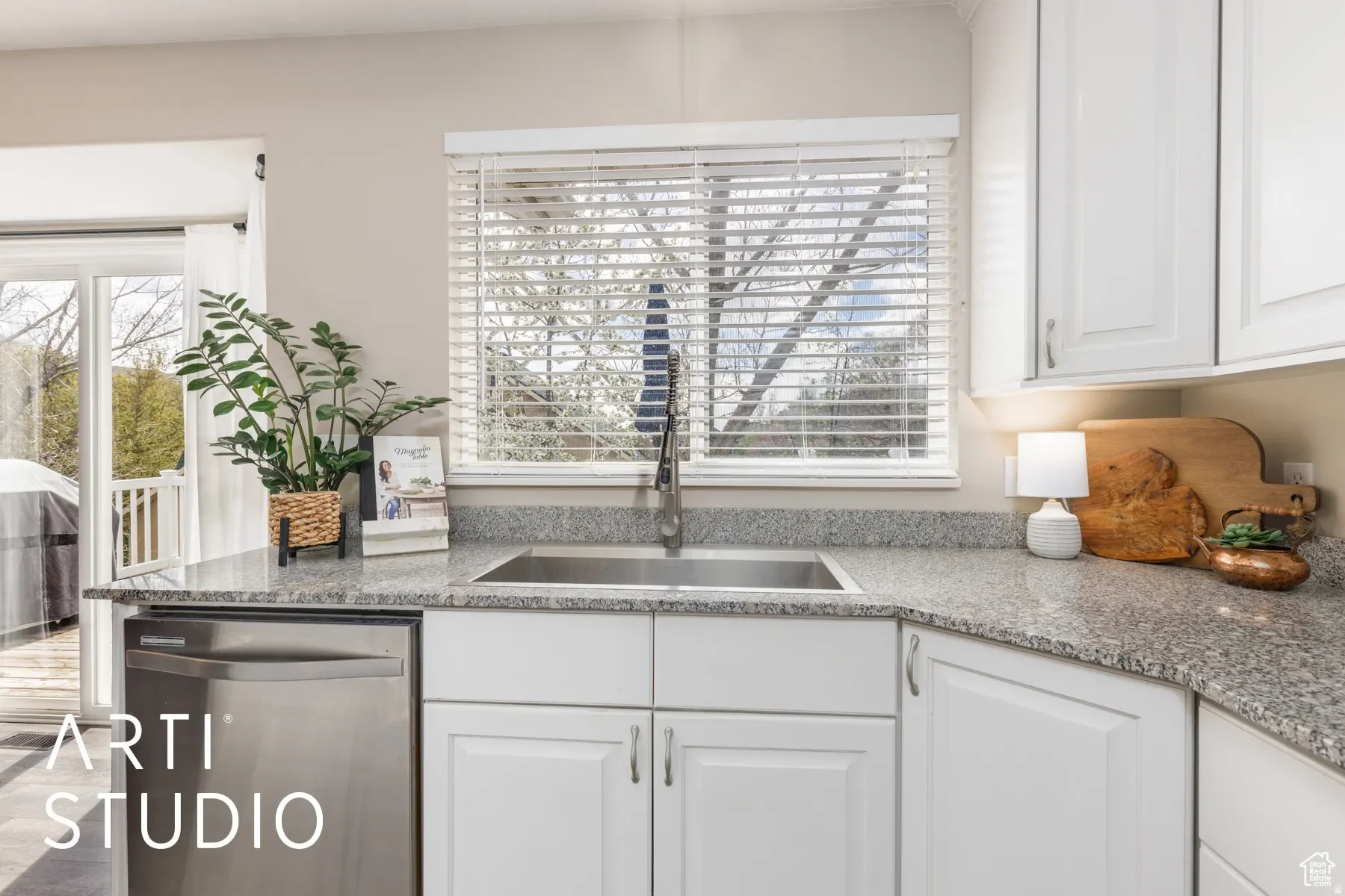 Property photo 12