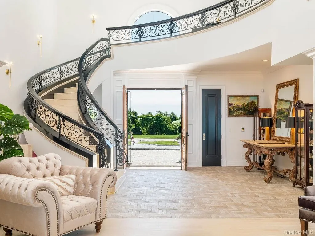 3875 Hallock Lane, Peconic, New York, United States. - Photo 3