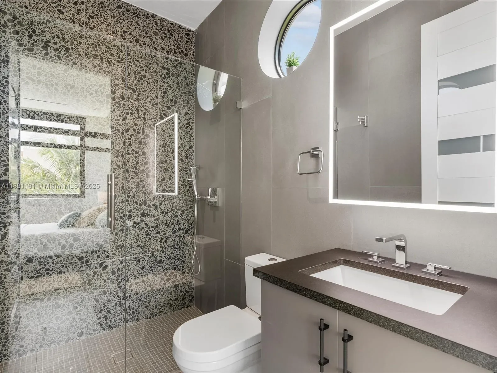 1736 SE 14th St, Fort Lauderdale, Florida, United States. - Photo 35