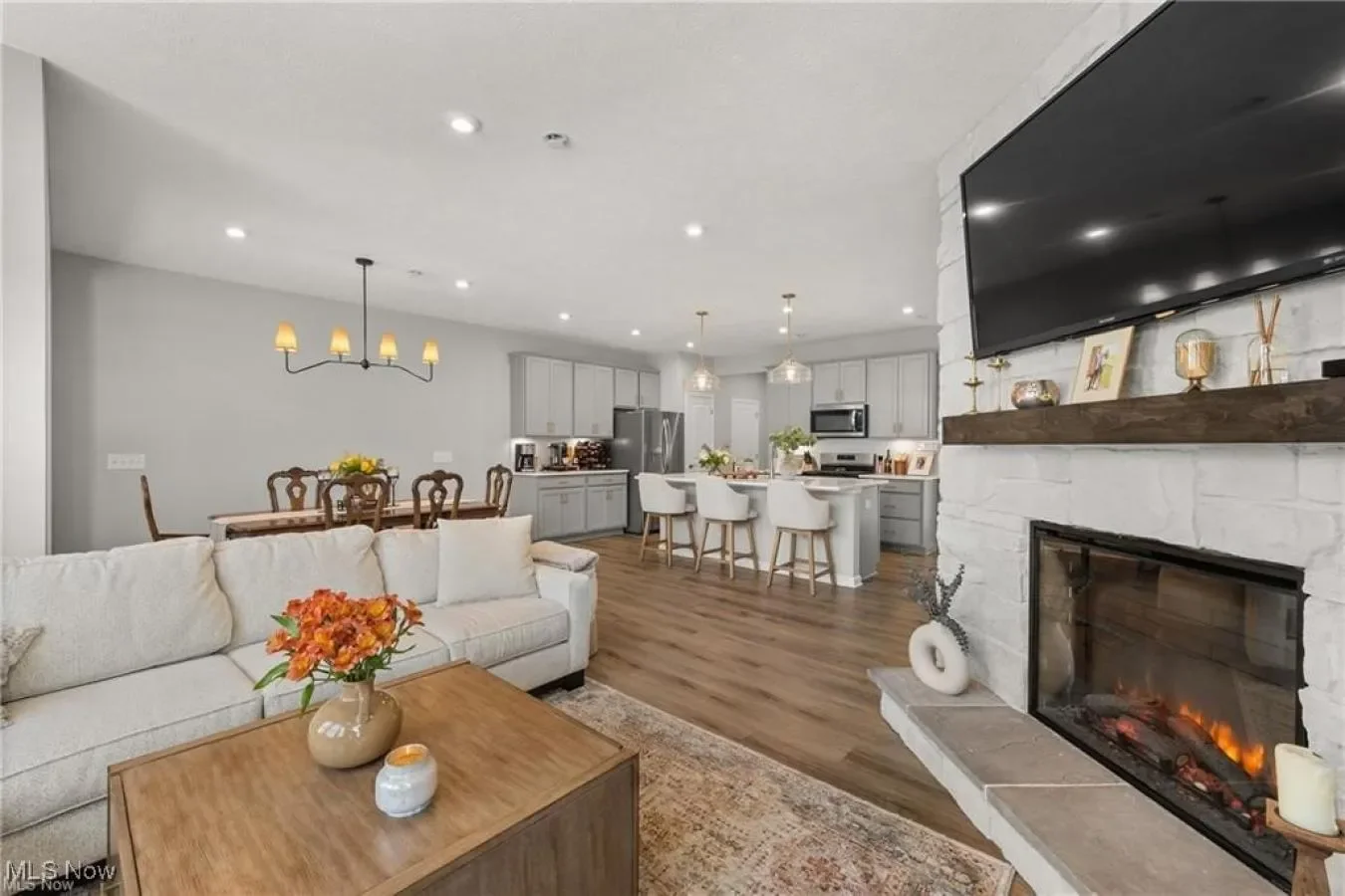 798 N Greenway Drive, Westlake, Ohio, United States. - Photo 1
