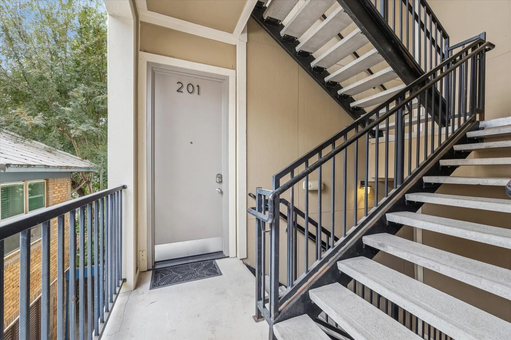 314 W Bell Street, Houston, Texas, United States. - Photo 5