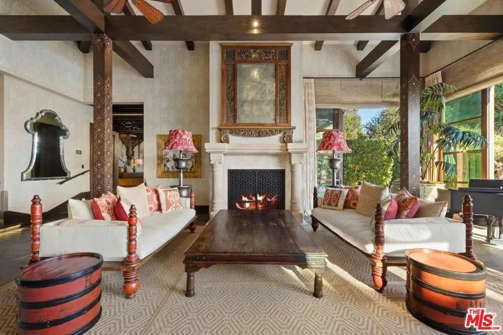 24834 Pacific Coast Highway, Malibu, California, United States. - Photo 24