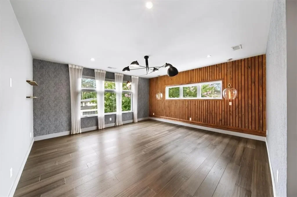 2220 Meadowvale Drive NE, Atlanta, GA 30345, Atlanta, Georgia, United States. - Photo 5